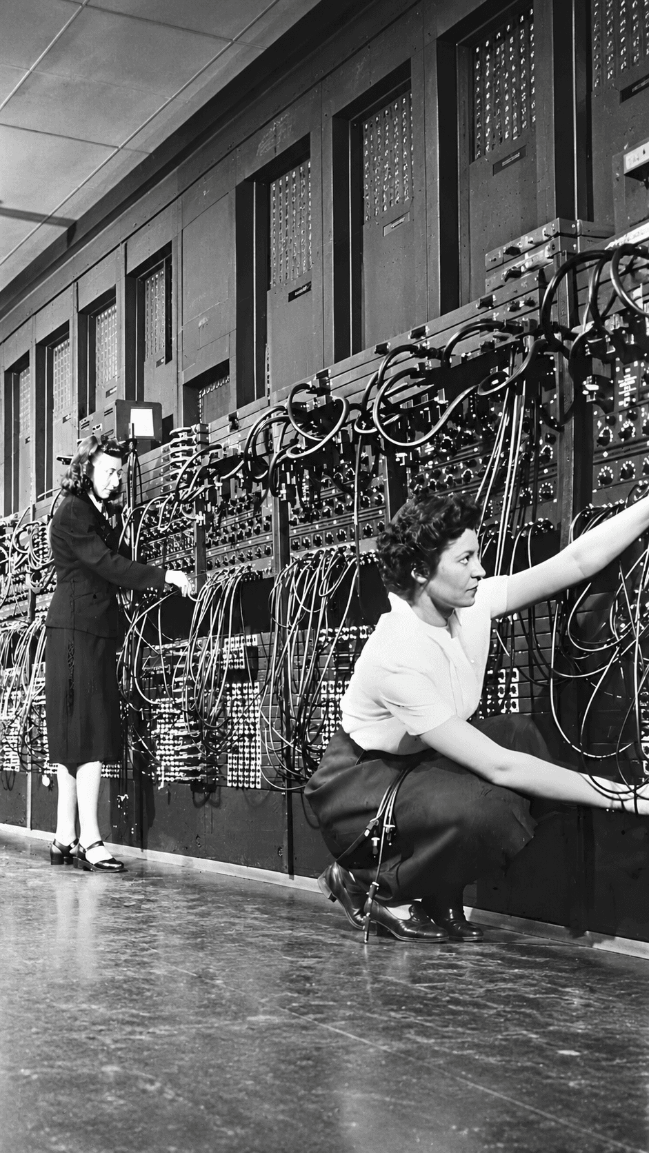 Women programming the ENIAC computer